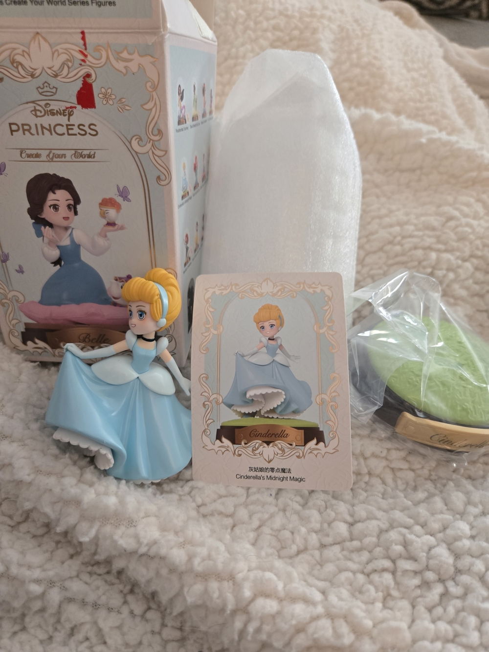 Disney Cinderella Mini Figure in Light Blue and White Create Your World